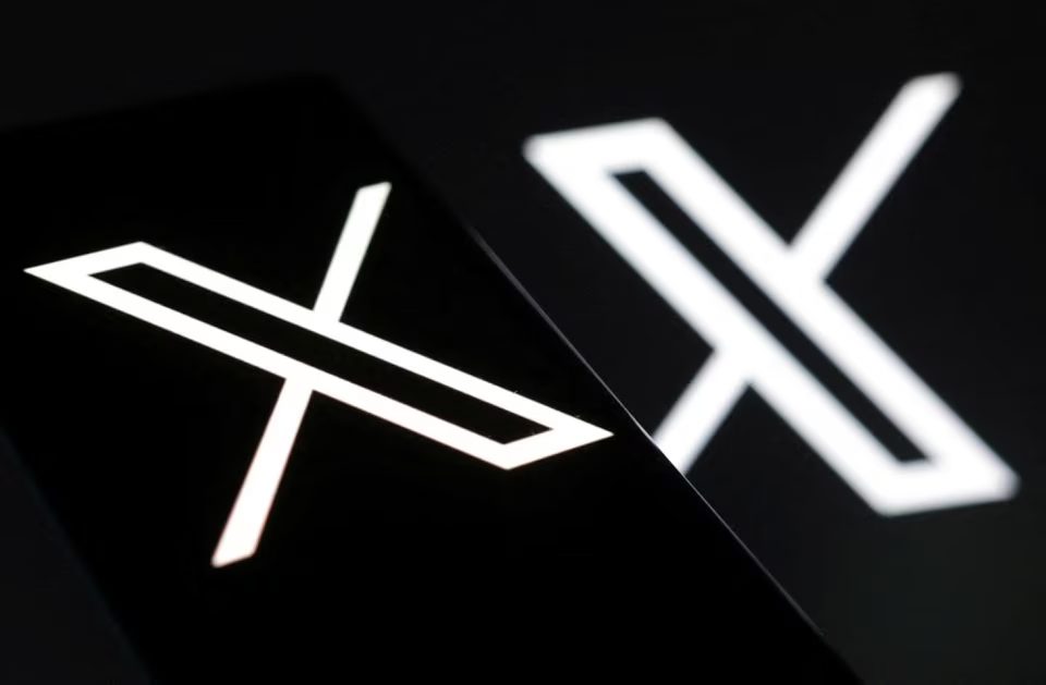 X deletes old Twitter images and links from 2011–2014