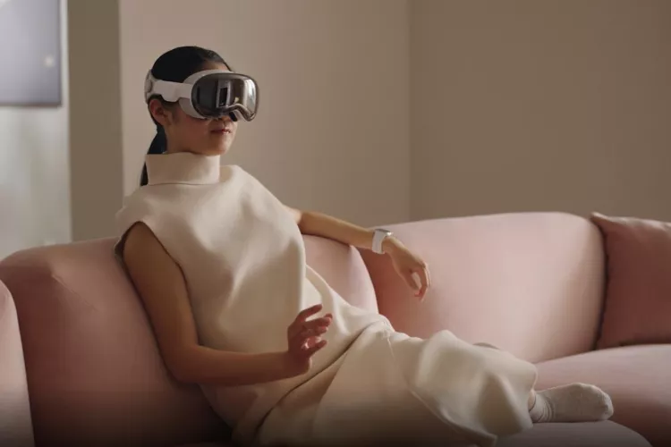 Apple's Vision Pro too expensive for you? An iPhone-based headset may be coming