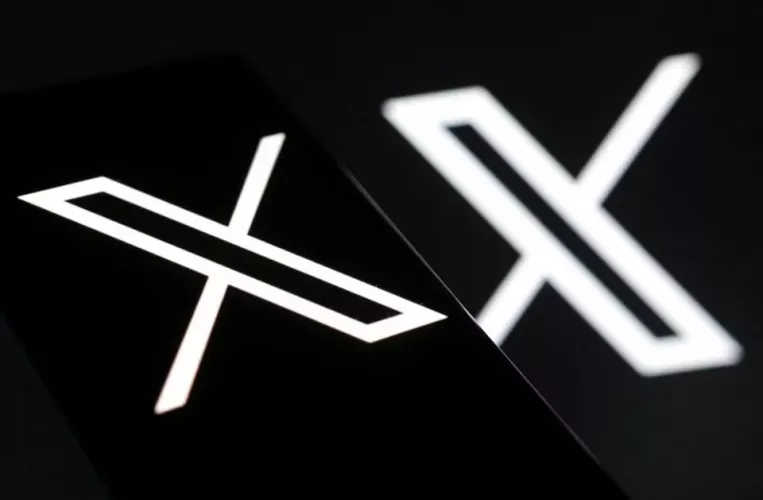 X deletes old Twitter images and links from 2011–2014