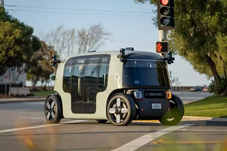 Amazon's toaster-shaped Zoox robotaxi hits public roads
